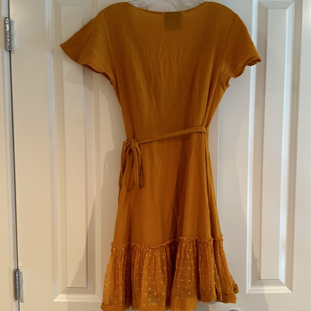Paper heart marigold wrap dress - Picture 6 of 6